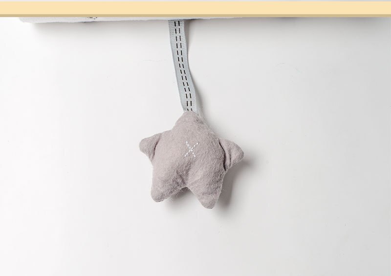 Bebek y&uuml;r&uuml;yor &ccedil;ıngıraklar oyuncaklar bebek arabası beşik yumuşak tavşan ayı tarzı Pram askılı oyuncaklar peluş yatıştırmak i&ccedil;in oyuncak bebek yatağı aksesuarları