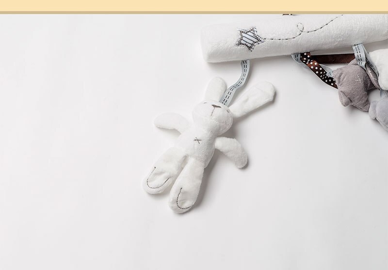 Bebek y&uuml;r&uuml;yor &ccedil;ıngıraklar oyuncaklar bebek arabası beşik yumuşak tavşan ayı tarzı Pram askılı oyuncaklar peluş yatıştırmak i&ccedil;in oyuncak bebek yatağı aksesuarları