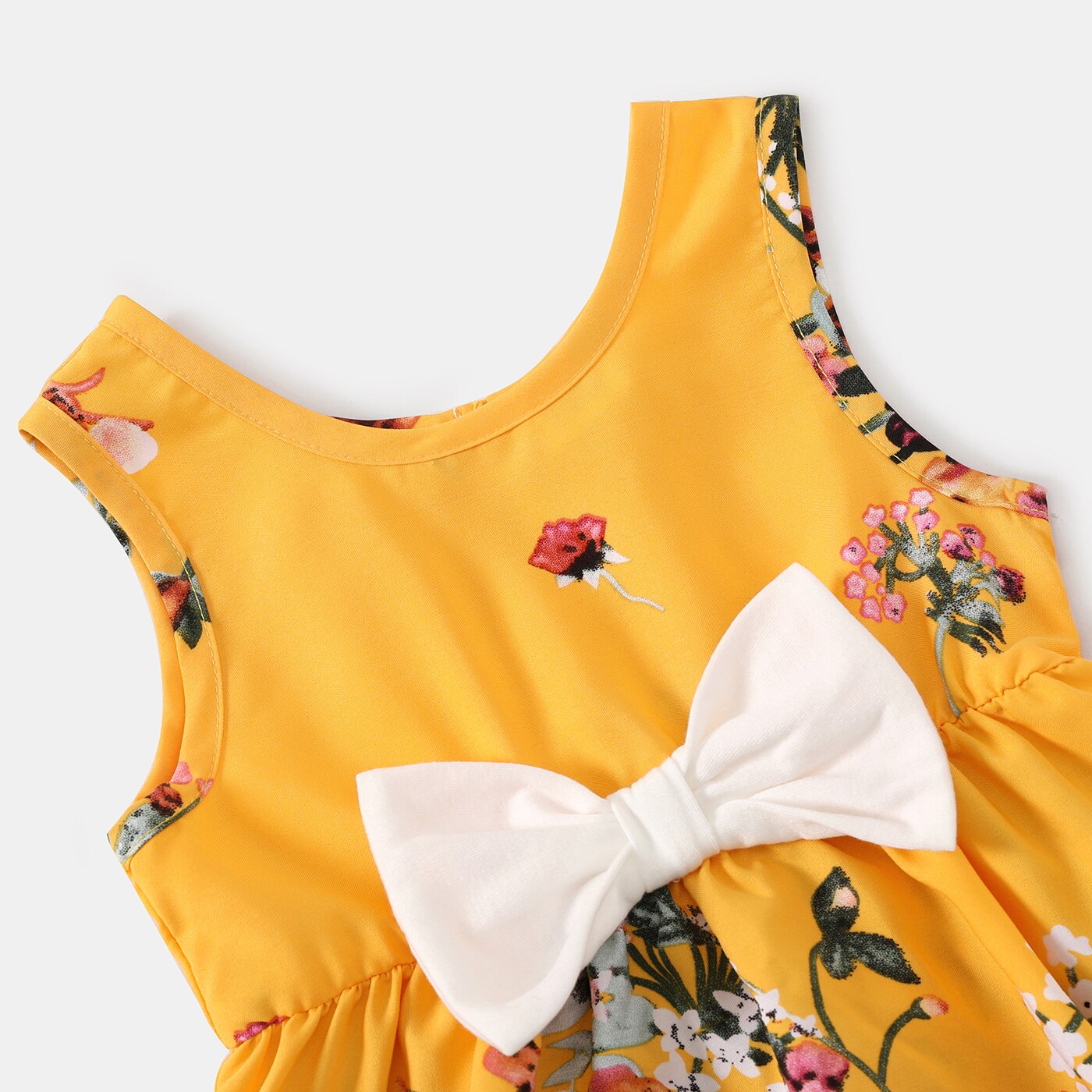 PatPat Family Matching Outfits Floral Print Ruffle-sleeve Belted Midi Dresses and Striped Short-sleeve T-shirts Sets PatPat Family Matching Outfits Floral Print Ruffle-sleeve Belted Midi Dresses and Striped Short-sleeve T-shirts Sets