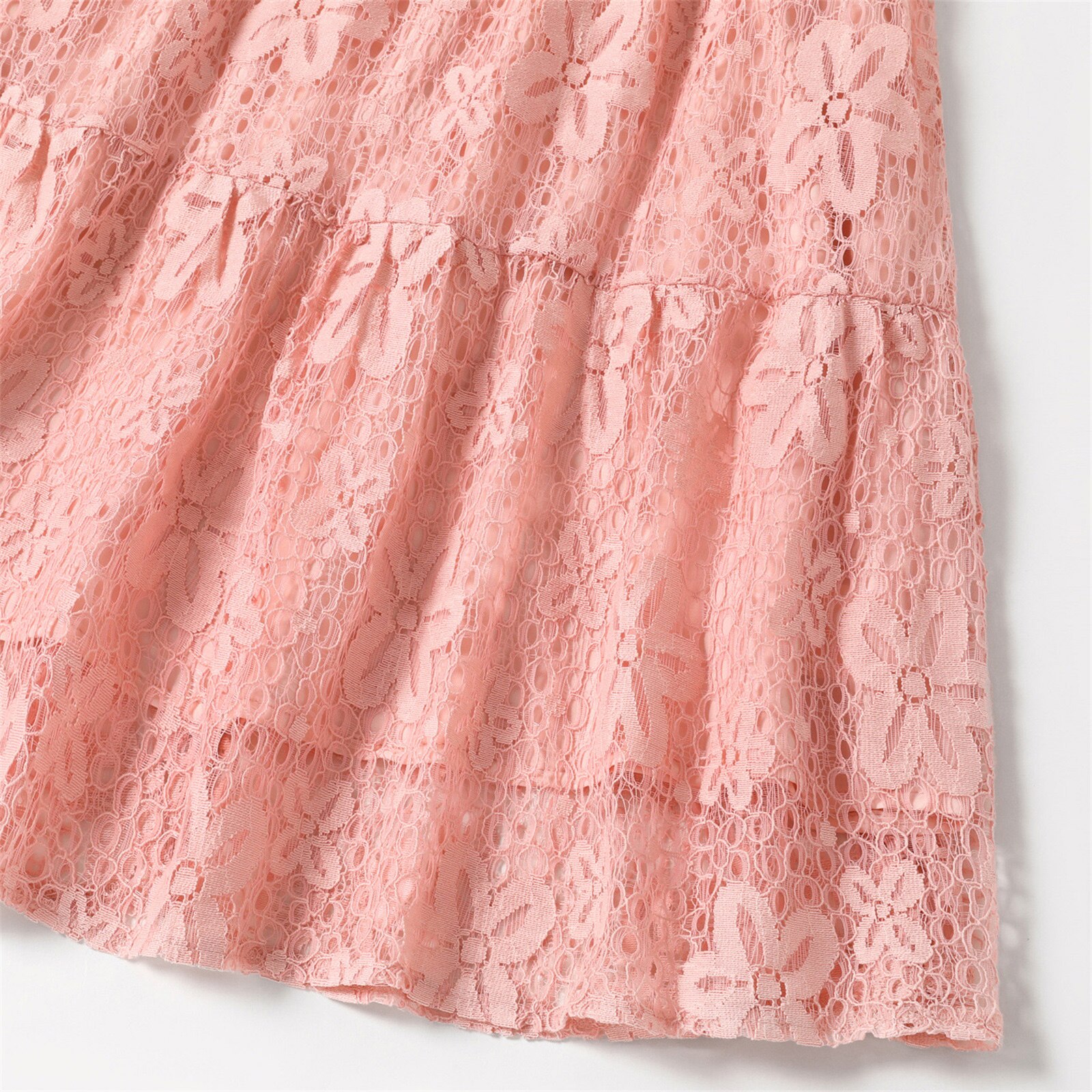 PatPat Family Matching Pink Lace V Neck Sleeveless Ruffle Dresses and Colorblock T-shirts Sets PatPat Family Matching Pink Lace V Neck Sleeveless Ruffle Dresses and Colorblock T-shirts Sets