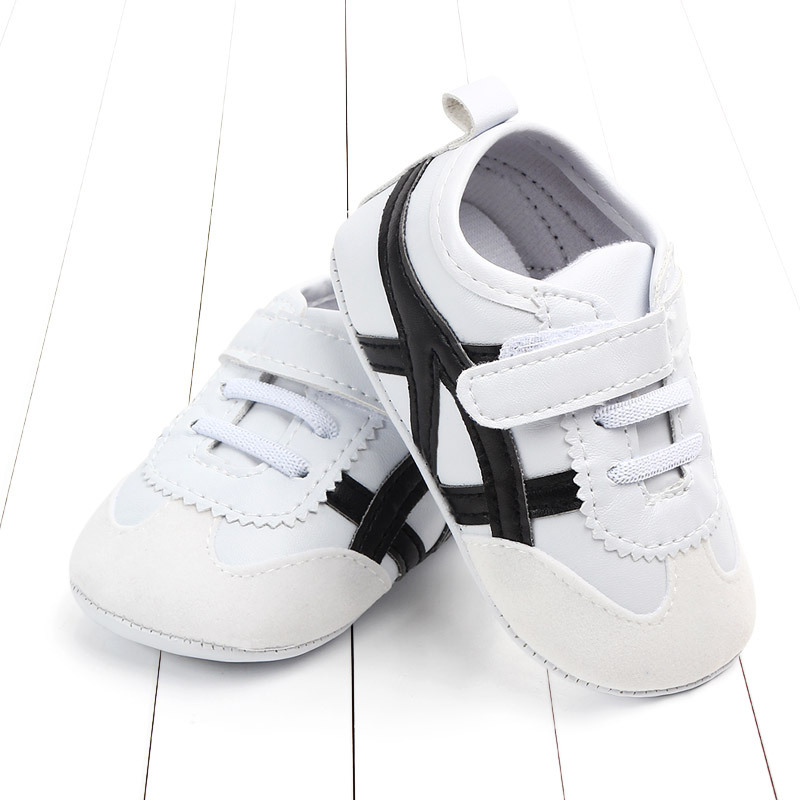 2021 kore ilk y&uuml;r&uuml;te&ccedil;leri erkek bebek kız beşik ayakkabı moda rahat deri daireler mokasen y&uuml;r&uuml;meye başlayan &ccedil;ocuk spor ayakkabı