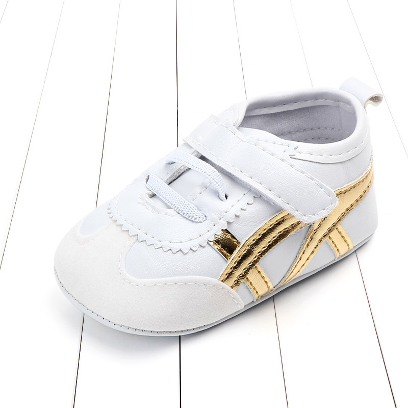 2021 kore ilk y&uuml;r&uuml;te&ccedil;leri erkek bebek kız beşik ayakkabı moda rahat deri daireler mokasen y&uuml;r&uuml;meye başlayan &ccedil;ocuk spor ayakkabı