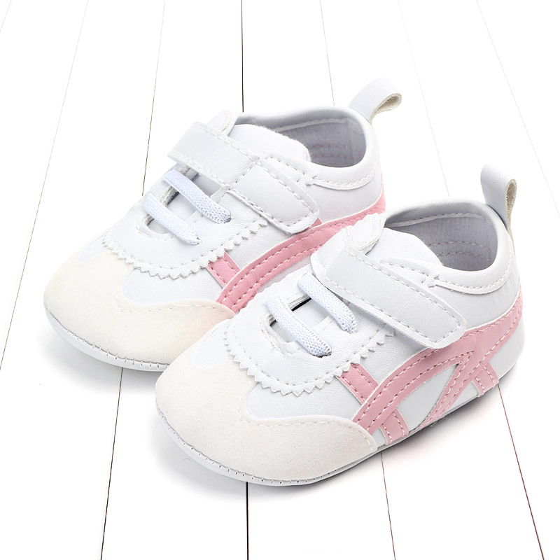 2021 kore ilk y&uuml;r&uuml;te&ccedil;leri erkek bebek kız beşik ayakkabı moda rahat deri daireler mokasen y&uuml;r&uuml;meye başlayan &ccedil;ocuk spor ayakkabı