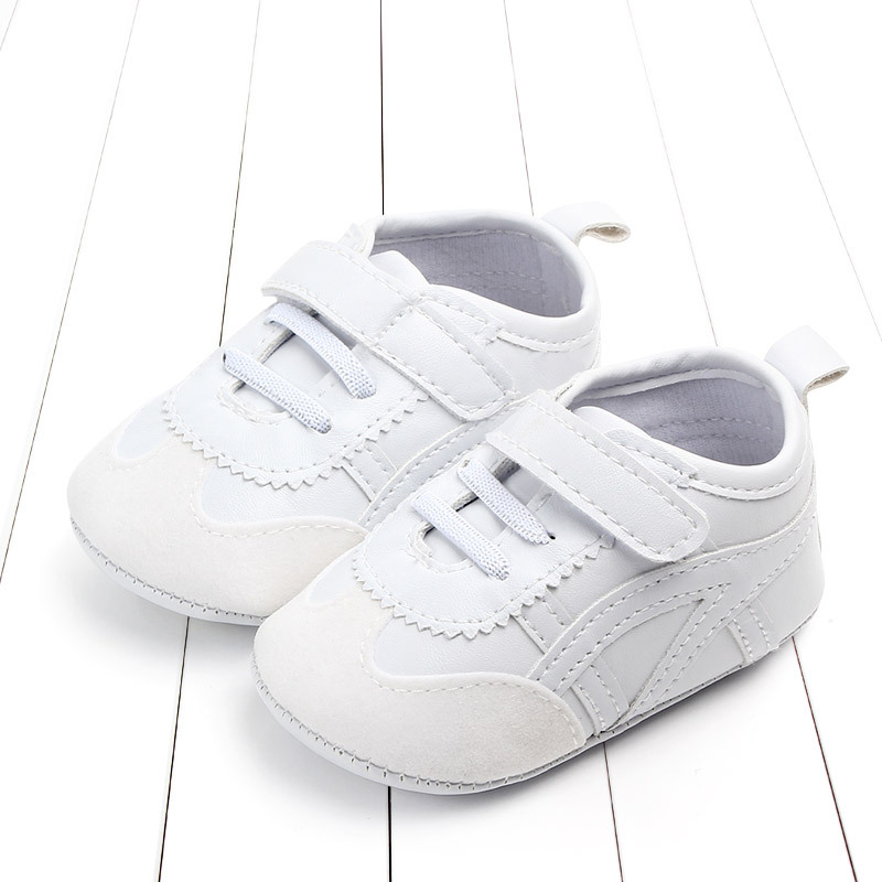 2021 kore ilk y&uuml;r&uuml;te&ccedil;leri erkek bebek kız beşik ayakkabı moda rahat deri daireler mokasen y&uuml;r&uuml;meye başlayan &ccedil;ocuk spor ayakkabı