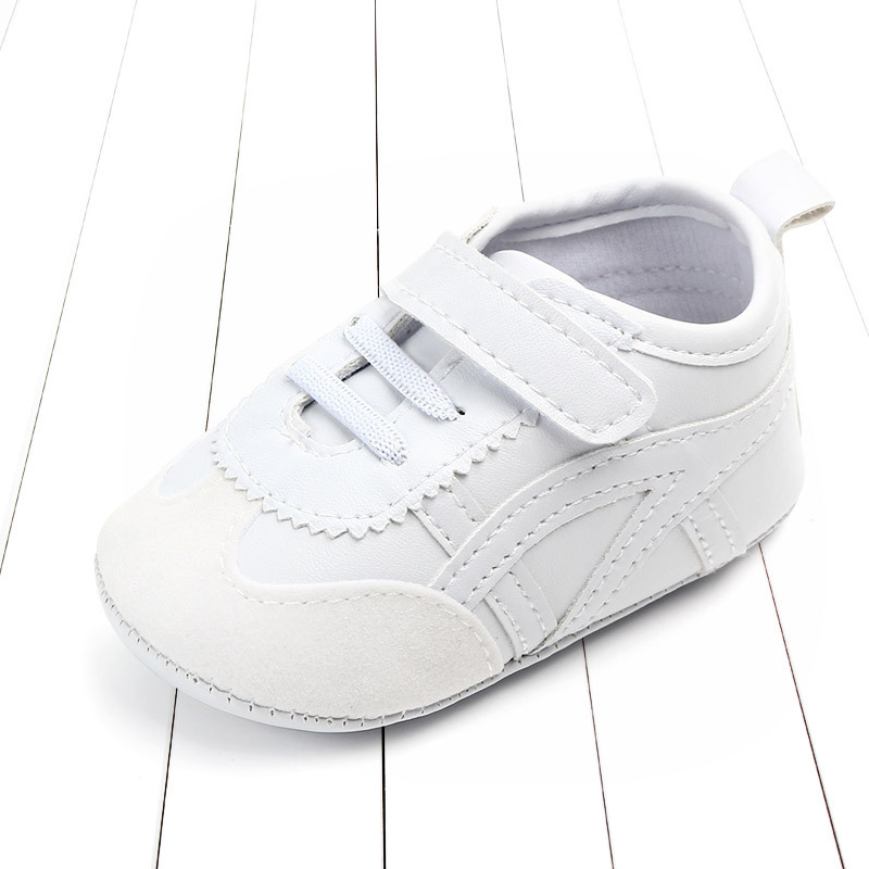 2021 kore ilk y&uuml;r&uuml;te&ccedil;leri erkek bebek kız beşik ayakkabı moda rahat deri daireler mokasen y&uuml;r&uuml;meye başlayan &ccedil;ocuk spor ayakkabı