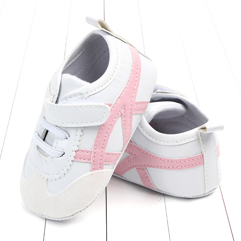2021 kore ilk y&uuml;r&uuml;te&ccedil;leri erkek bebek kız beşik ayakkabı moda rahat deri daireler mokasen y&uuml;r&uuml;meye başlayan &ccedil;ocuk spor ayakkabı