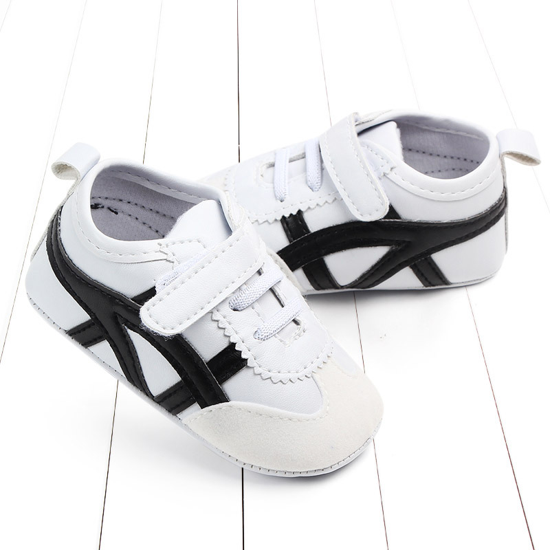 2021 kore ilk y&uuml;r&uuml;te&ccedil;leri erkek bebek kız beşik ayakkabı moda rahat deri daireler mokasen y&uuml;r&uuml;meye başlayan &ccedil;ocuk spor ayakkabı