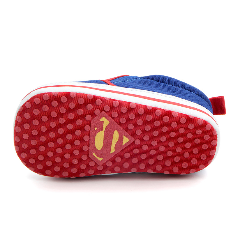 Karikat&uuml;r karakterler tuval yumuşak taban bebek ayakkabıları mokasen yenidoğan kız erkek ilk y&uuml;r&uuml;y&uuml;şe kaymaz tulumları Sneakers beşik ayakkabı