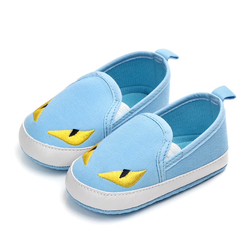 Karikat&uuml;r karakterler tuval yumuşak taban bebek ayakkabıları mokasen yenidoğan kız erkek ilk y&uuml;r&uuml;y&uuml;şe kaymaz tulumları Sneakers beşik ayakkabı