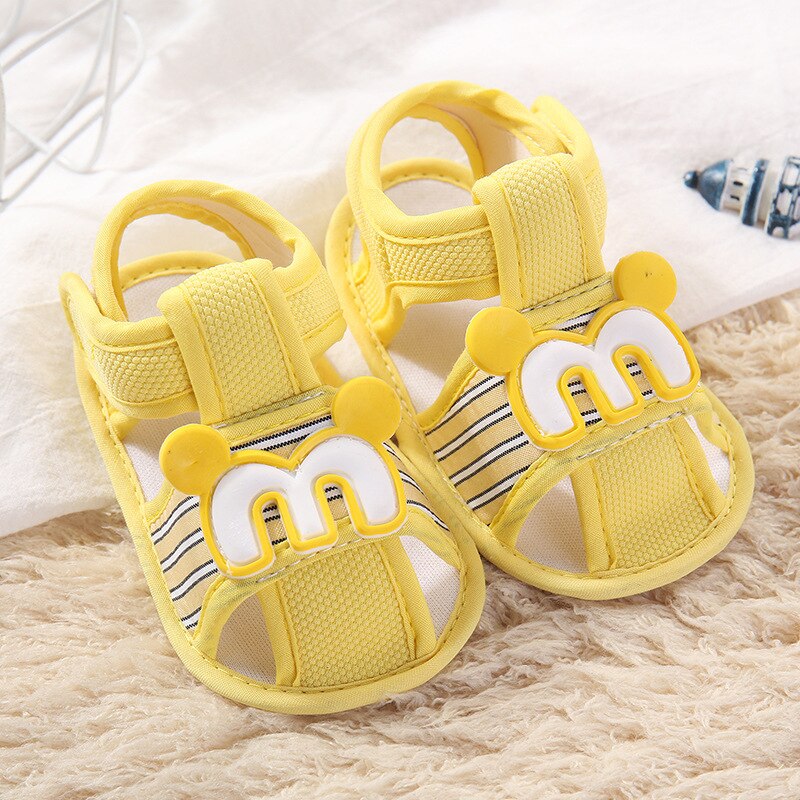 Bebek ilk y&uuml;r&uuml;y&uuml;şe yaz kız erkek bebek sandalet sevimli &ccedil;i&ccedil;ek kaymaz pamuk taban bebek ayakkabısı