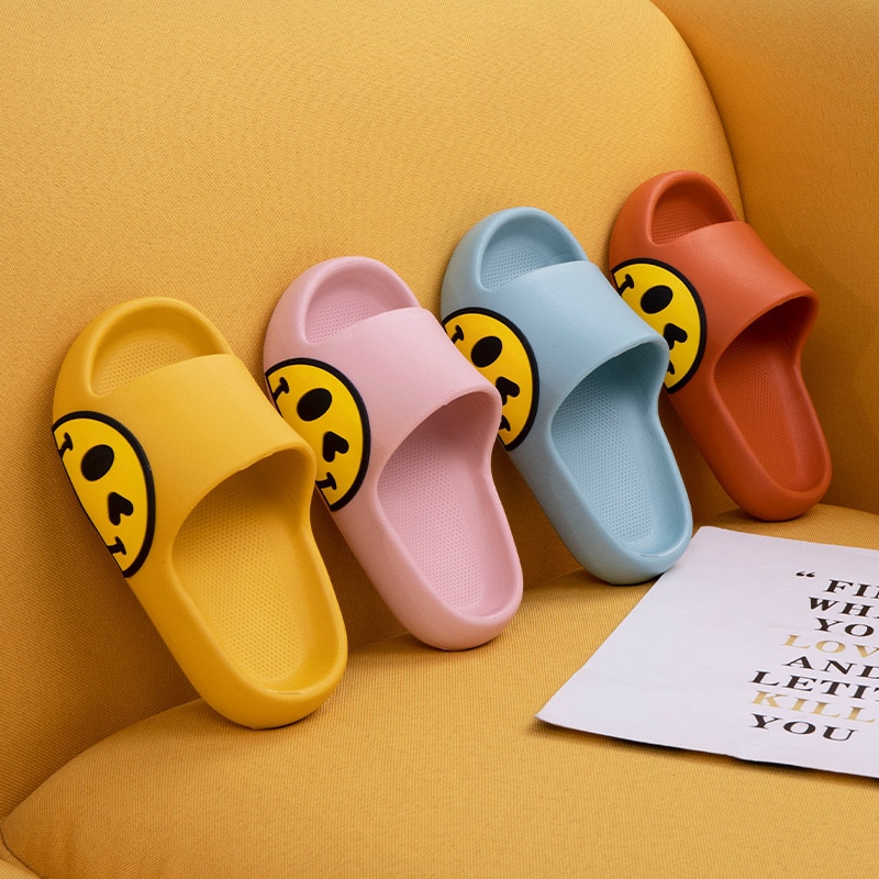 2023 Summer Lovely Happy Smiley Face Slippers Kids Indoor Home Children's Boys Girls Non-Slip Fashion Sandals Shoes 2023 Summer Lovely Happy Smiley Face Slippers Kids Indoor Home Children's Boys Girls Non-Slip Fashion Sandals Shoes