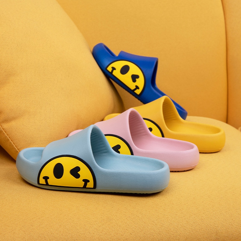 2023 Summer Lovely Happy Smiley Face Slippers Kids Indoor Home Children's Boys Girls Non-Slip Fashion Sandals Shoes 2023 Summer Lovely Happy Smiley Face Slippers Kids Indoor Home Children's Boys Girls Non-Slip Fashion Sandals Shoes