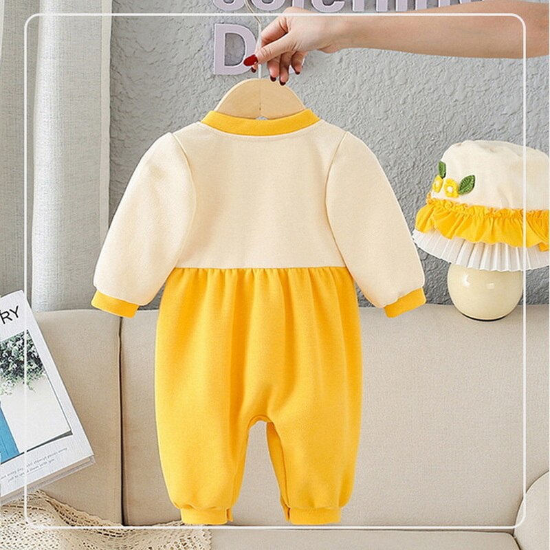 New Autumn Family Matching Outfits Sun Flower Yellow Long Sleeves Gauze Dresses+Romper+Cap Child Clothes E30112 New Autumn Family Matching Outfits Sun Flower Yellow Long Sleeves Gauze Dresses+Romper+Cap Child Clothes E30112
