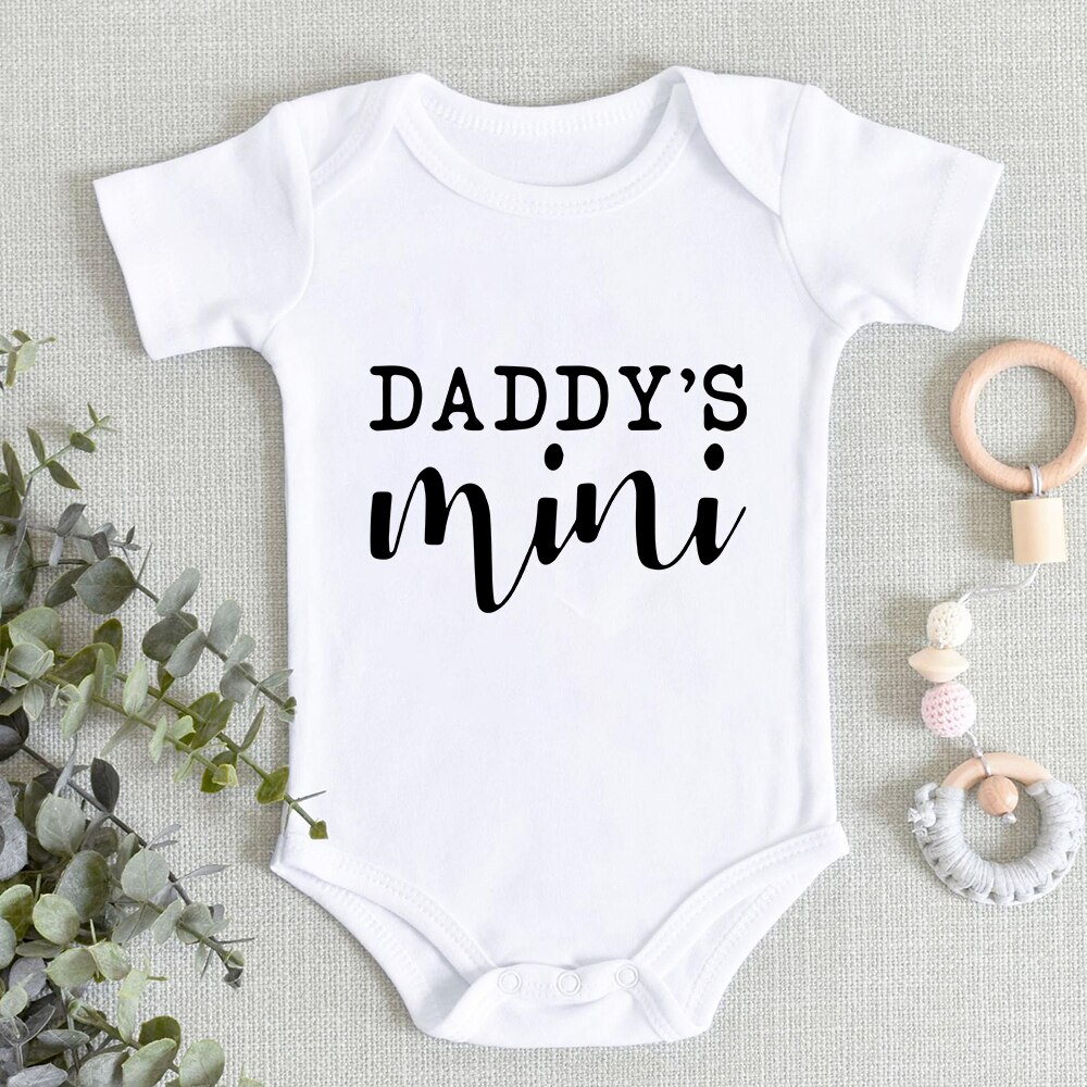 I LOVE MOM & DAD Newborn Baby Bodysuits 2023 Best Thing Infant Onesies Clothes Fashion Aesthetic Summer Ropa De Bebe Ni&ntilde;a Chico
