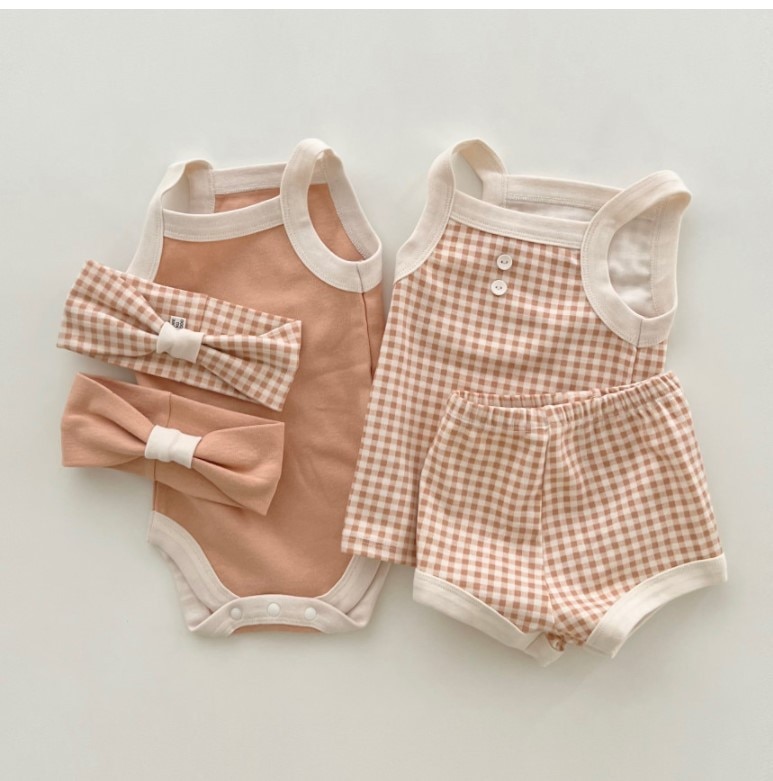 New Summer Baby Girl Bodysuit Square Collar Sleeveless Multicolour Plaid Thin Cotton Jumpsuit Newborn Clothes E22276 New Summer Baby Girl Bodysuit Square Collar Sleeveless Multicolour Plaid Thin Cotton Jumpsuit Newborn Clothes E22276