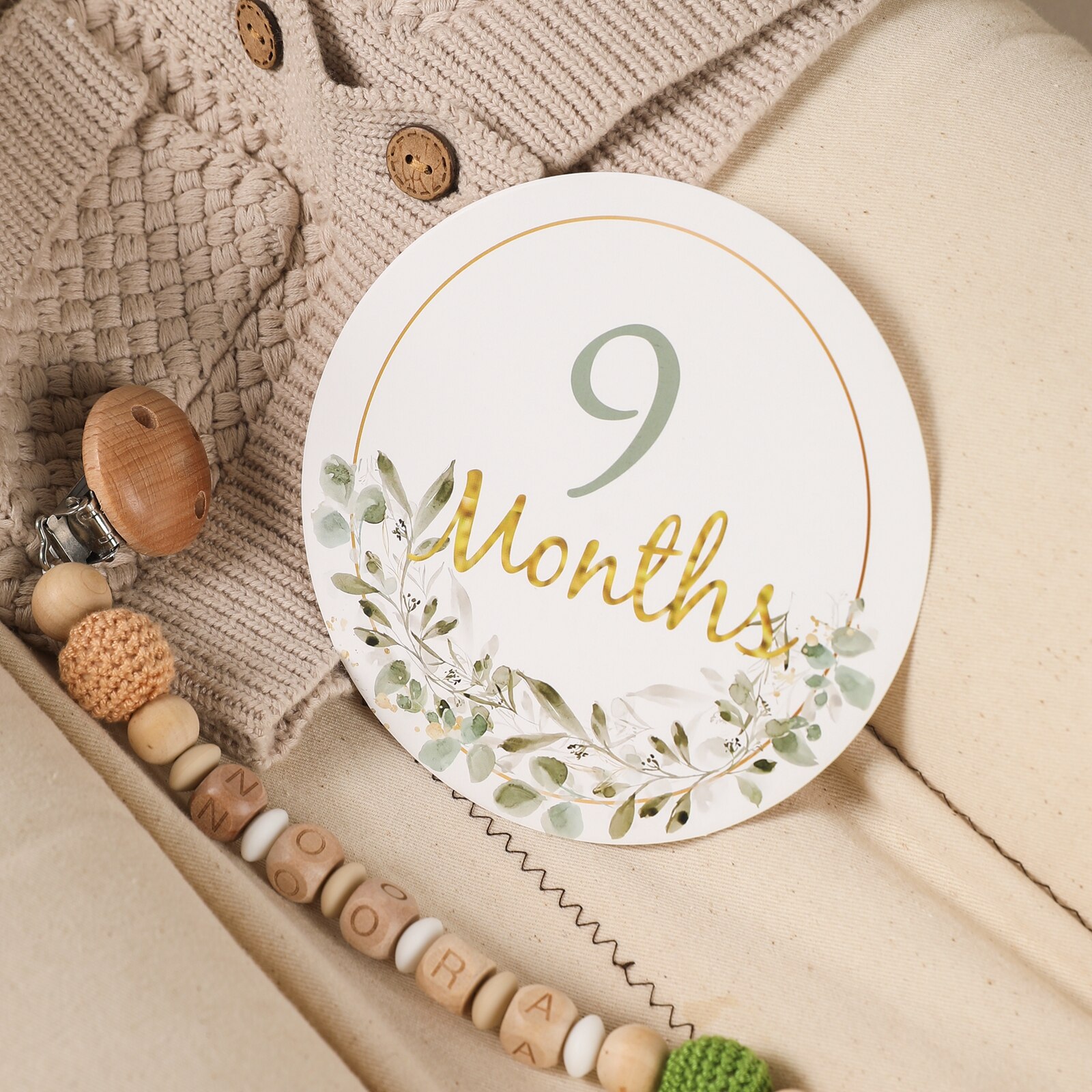 12pcs Baby Milestone Number Monthly Memorial Cards Newborn Baby Paper Wooden Engraved Age Photography Accessories Birthing Gift