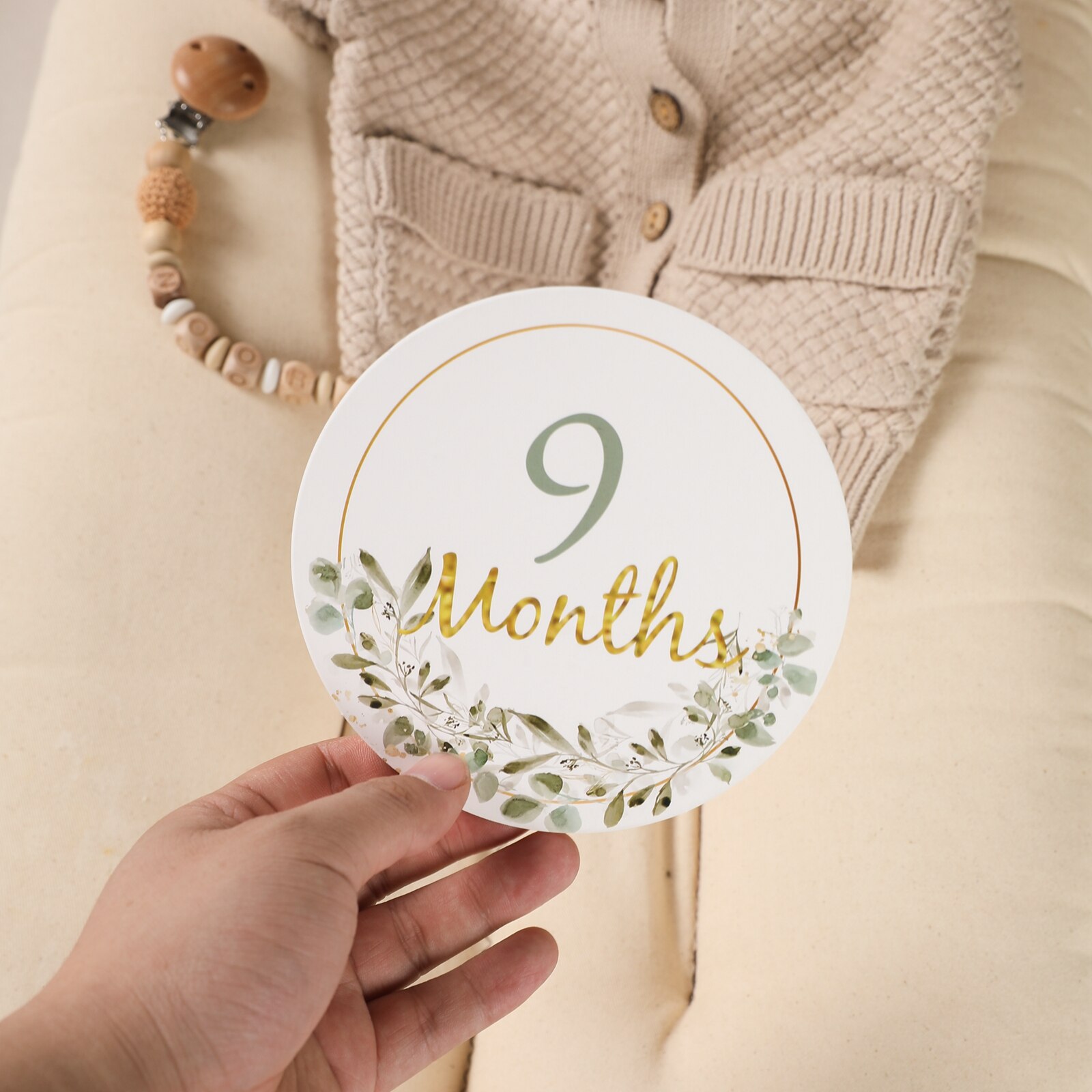 12pcs Baby Milestone Number Monthly Memorial Cards Newborn Baby Paper Wooden Engraved Age Photography Accessories Birthing Gift