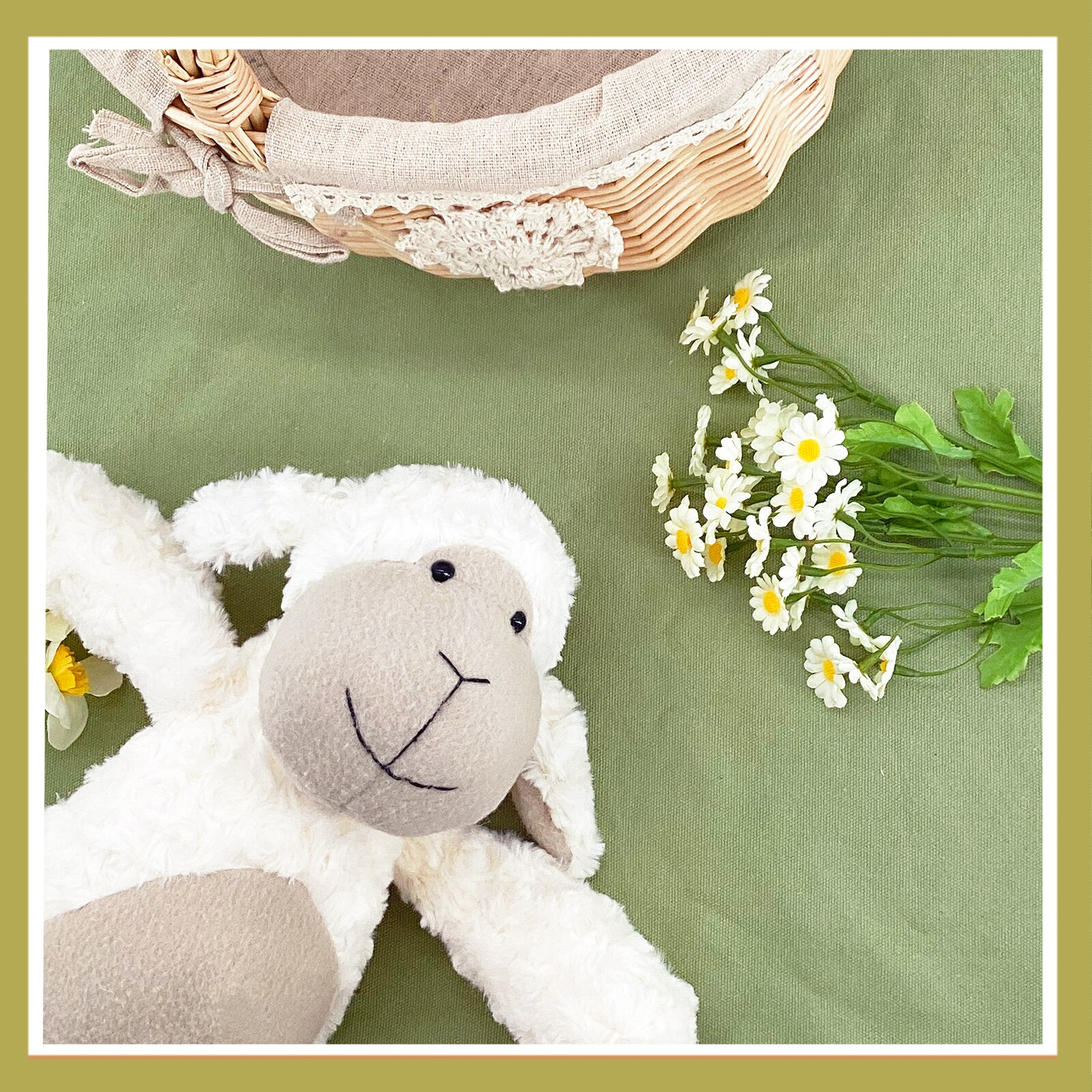 40cm Sheep Alpaca Plush Doll Cute Animal Doll Soft Cotton Stuffed Doll Children's Plush Toy Sleeping Partner Birthday Gift 40cm Sheep Alpaca Plush Doll Cute Animal Doll Soft Cotton Stuffed Doll Children's Plush Toy Sleeping Partner Birthday Gift