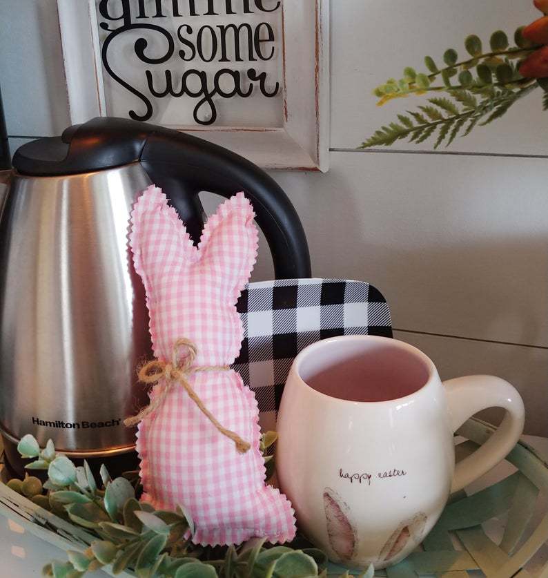 2pcs Farmhouse Easter Decor Stuffed Easter Bunnies Rustic Fabric Spring Cloth Bunny Rabbit Decoration for Easter Home Tray Decor