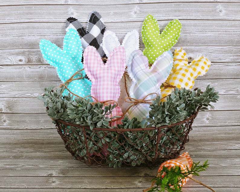 2pcs Farmhouse Easter Decor Stuffed Easter Bunnies Rustic Fabric Spring Cloth Bunny Rabbit Decoration for Easter Home Tray Decor