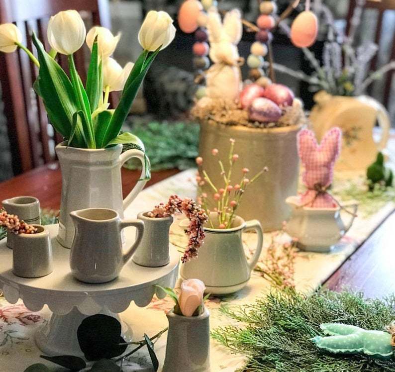 2pcs Farmhouse Easter Decor Stuffed Easter Bunnies Rustic Fabric Spring Cloth Bunny Rabbit Decoration for Easter Home Tray Decor